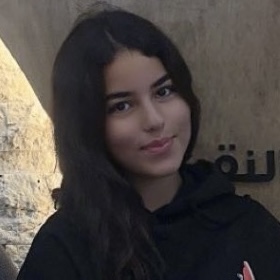 Emely Ahmad headshot