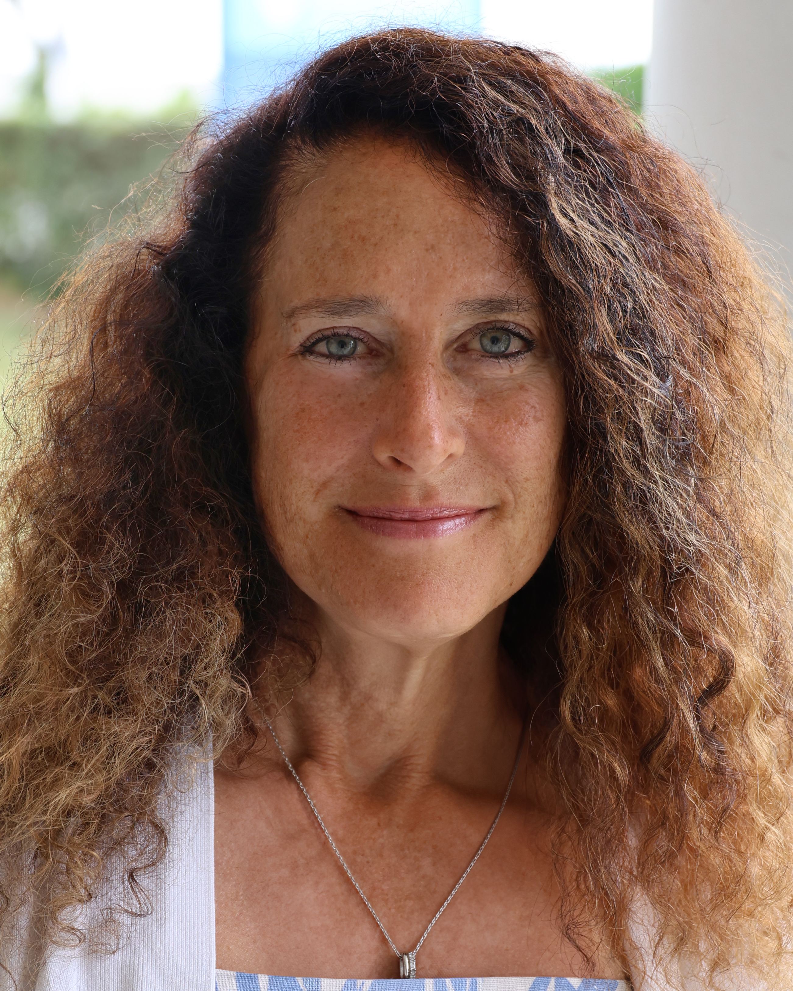 headshot of Dr. Barbara Schwartz-Bechet